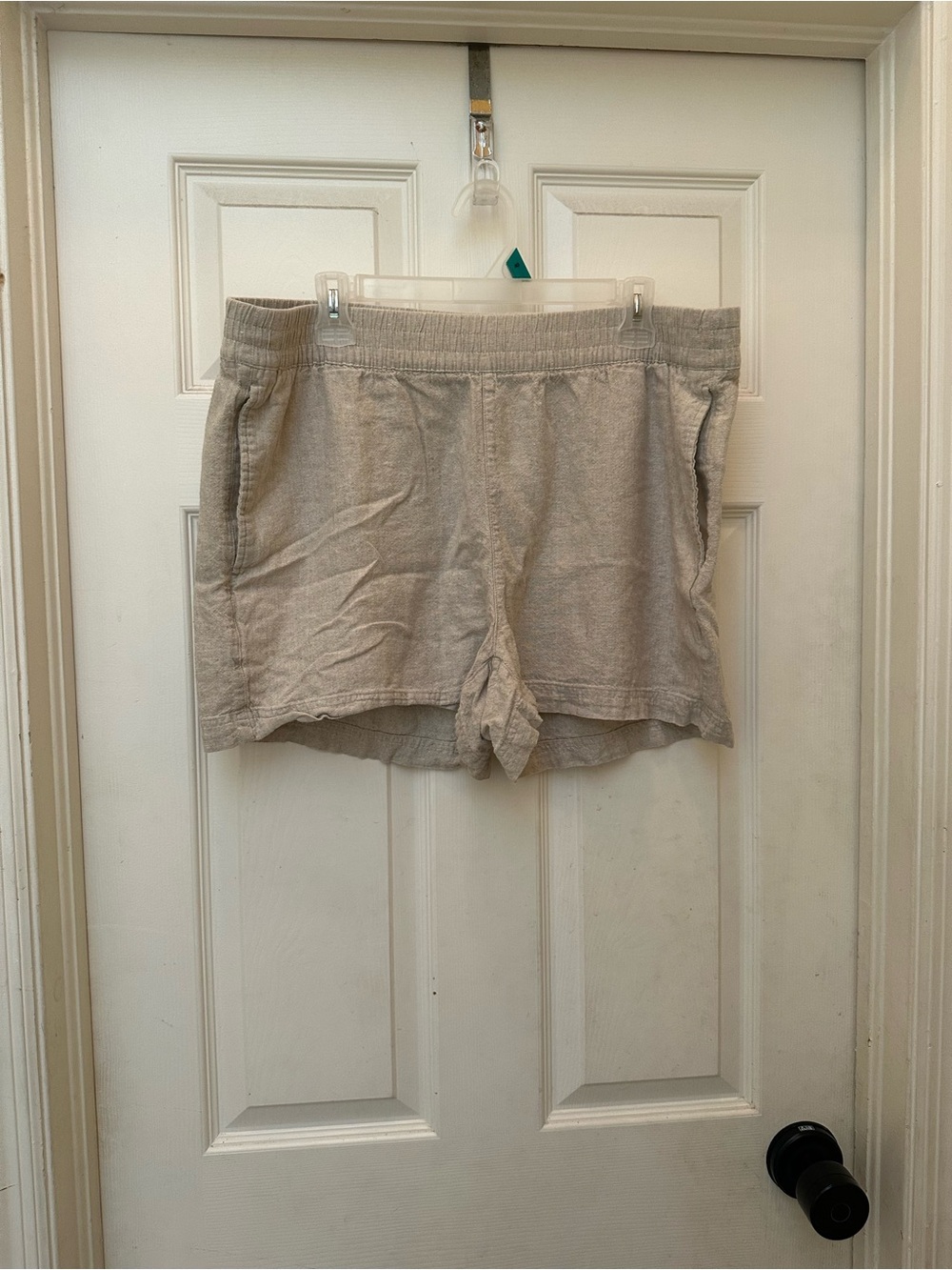 Women's Casual Elastic-Waist Beige Shorts